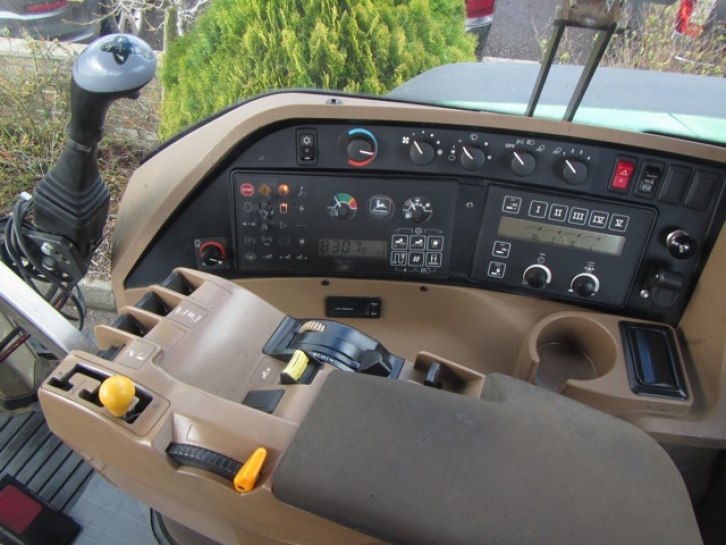 John Deere 8400 08 1998 8 306 Hrs Parris Tractors Ltd John Deere 8400 08 1998 8 306 Hrs Parris Tractors Ltd